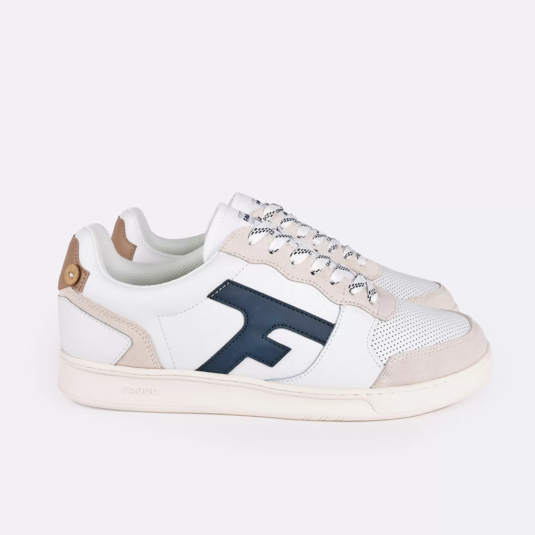 FAGUO Chaussures*Baskets Blanche & Marine